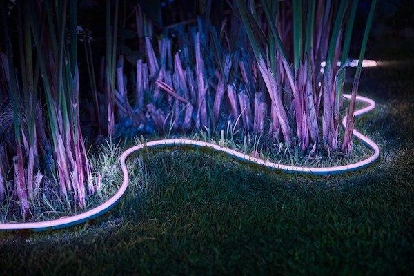 Produktbild Philips Hue Outdoor Erweiterung (RGB, Kaltweiss, Warmweiss, 500 cm, Outdoor)