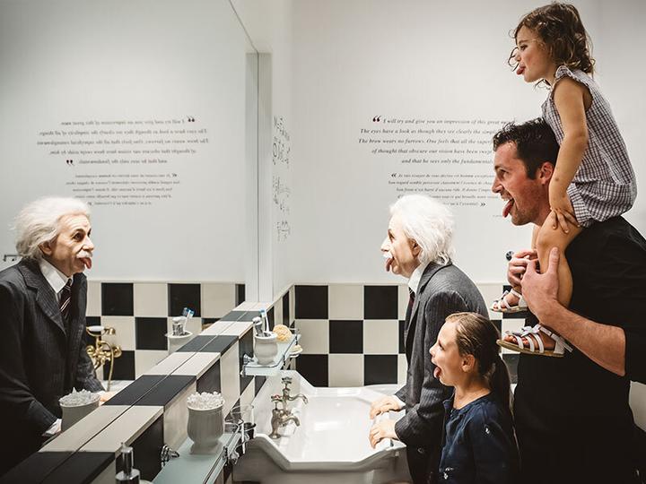 Produktbild Smartbox Eintritt für 1 Erwachsenen und 1 Kind für das Chaplin's World Museum (2 Pers.)