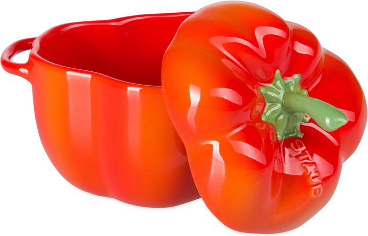 Actual product image Staub Roasting pan paprika