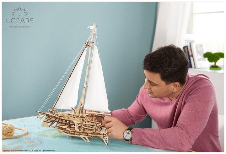 Actual product image Ugears Trimaran Merihobus