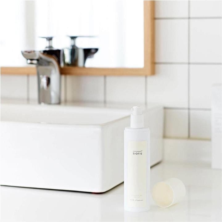 Immagine prodotto Sioris detergimi dolcemente con latte detergente (Lozione detergente, 200 ml)