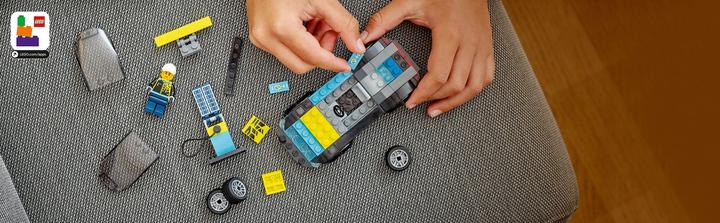 Image du produit LEGO Voiture de sport électrique (60383, LEGO City)