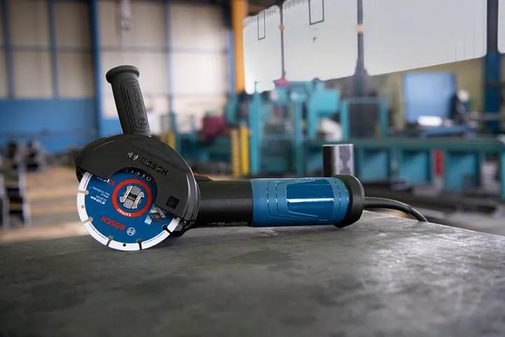 Immagine prodotto Bosch Professional Smerigliatrice angolare con X-LOCK GWX 14-125 S (125 mm)