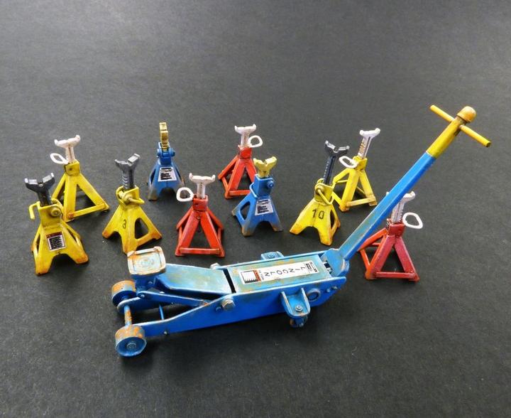 Actual product image Plus Model US Army jack stand