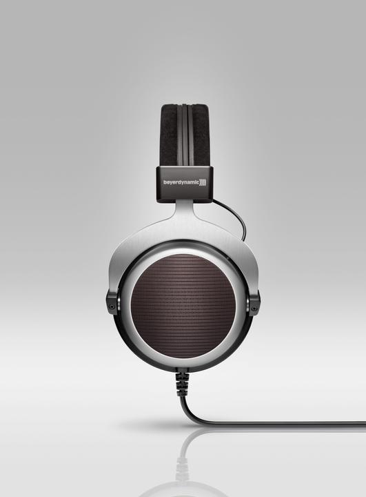 Actual product image Beyerdynamic T 90 (Cable)