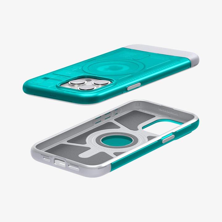 Actual product image Spigen Classic C1 MagFit (Apple iPhone 15 Pro)