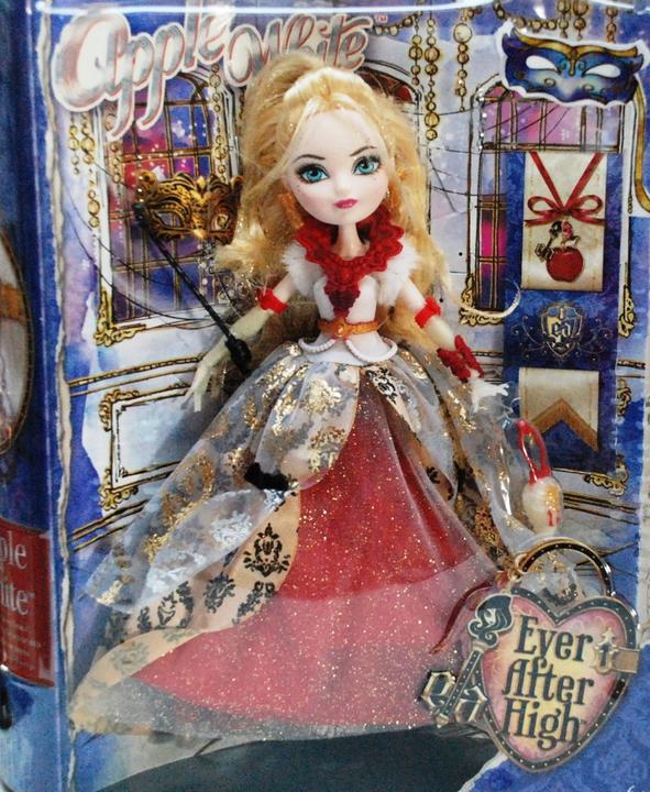 Produktbild Mattel Ever After High Thronfest Apple White