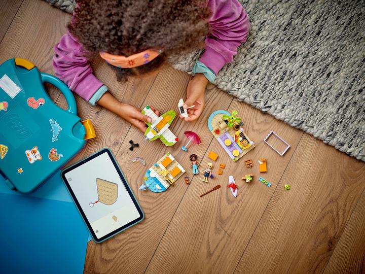 Produktbild LEGO Kreativer Reisekoffer (42672, LEGO Friends)