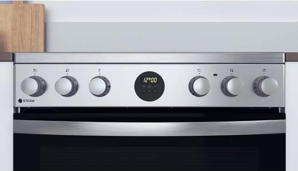 Actual product image Indesit IS67V8CHX/E