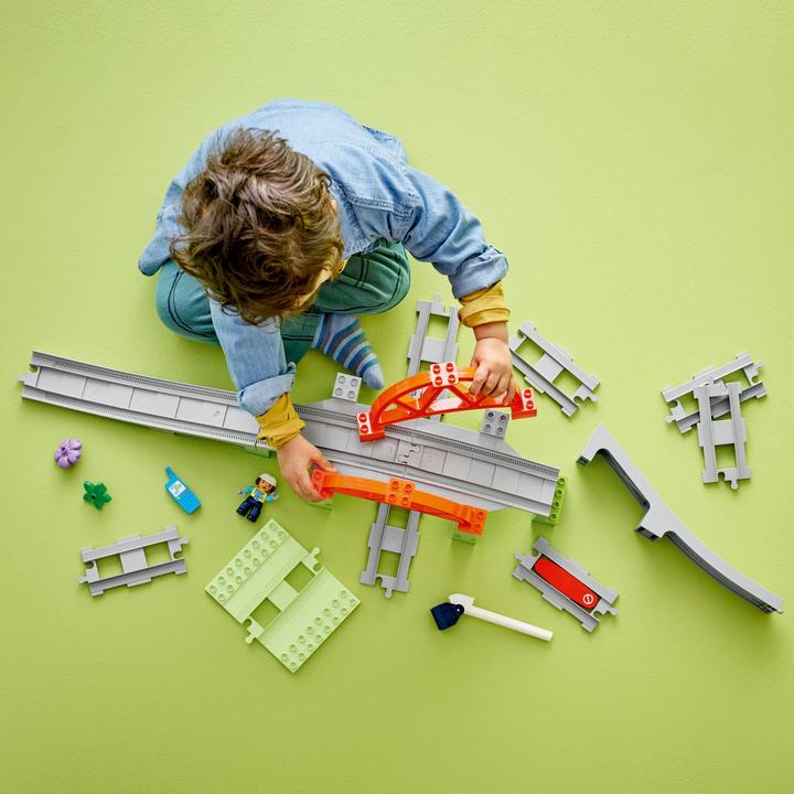 Produktbild LEGO Eisenbahnbrücke und Schienen - Erweiterungsset (10426)