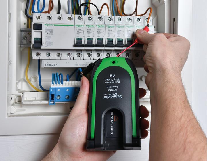 Immagine prodotto Schneider Electric Cercacavi multifunzione THORSMAN con trasmettitore e ricevitore
