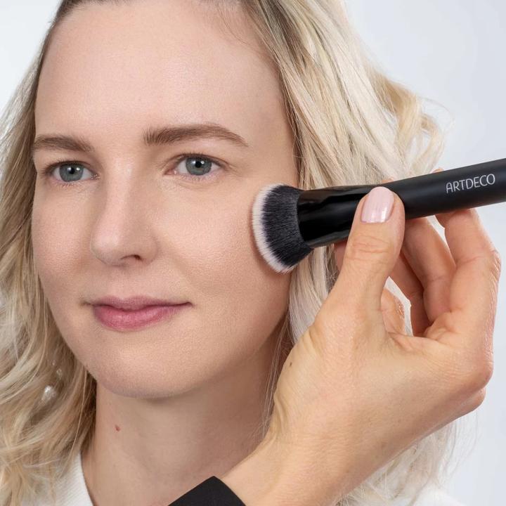 Actual product image Artdeco Contouring Brush
