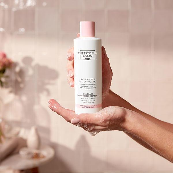 Produktbild Christophe Robin Delicate Volumising Shampoo with Rose Extracts (250 ml, Flüssiges Shampoo)