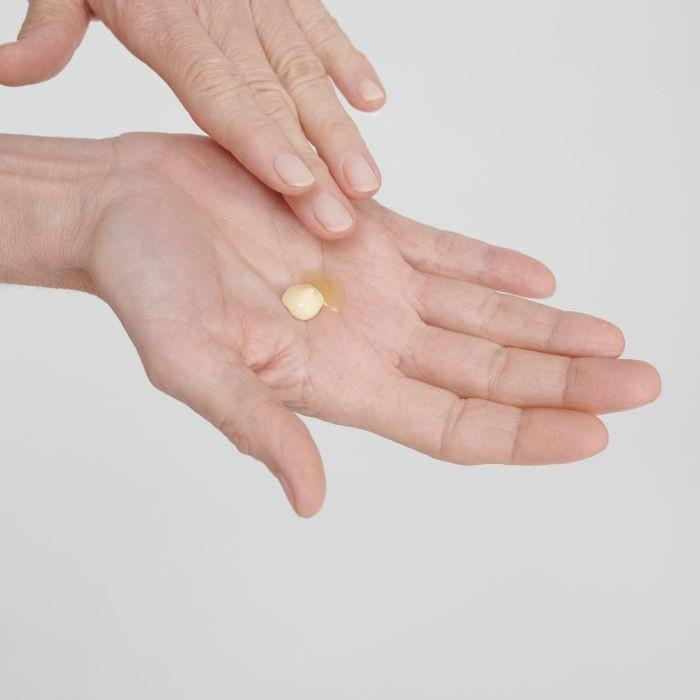 Produktbild Dr. Hauschka Regeneration Ã-lserum Intensiv (20 ml)