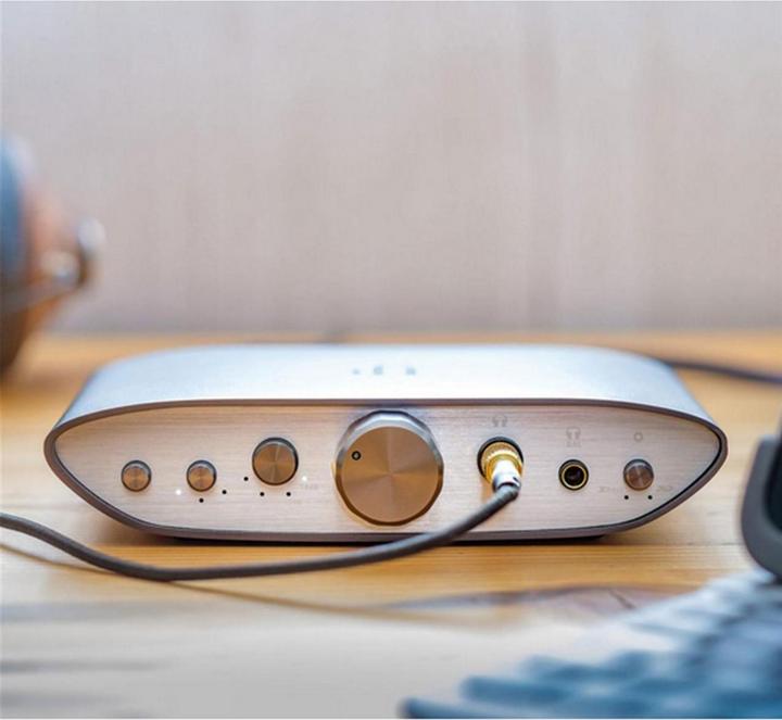 Actual product image iFi Audio Zen CAN (Bass Boost, gain switch)