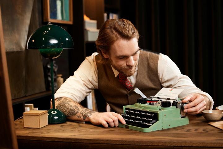 Image du produit LEGO Machine à écrire (21327, LEGO Ideas, LEGO difficiles à trouver)