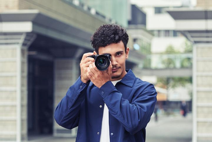 Actual product image Sony Alpha 6400 (24.20 Mpx, APS-C / DX)