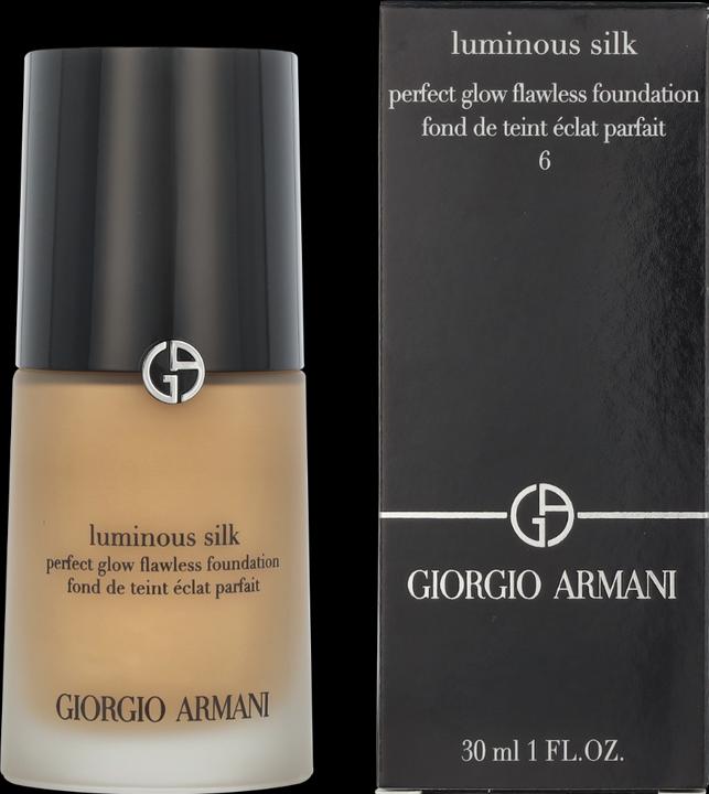 Image du produit Giorgio Armani Fondation Luminous Silk (06 Olive moyenne)