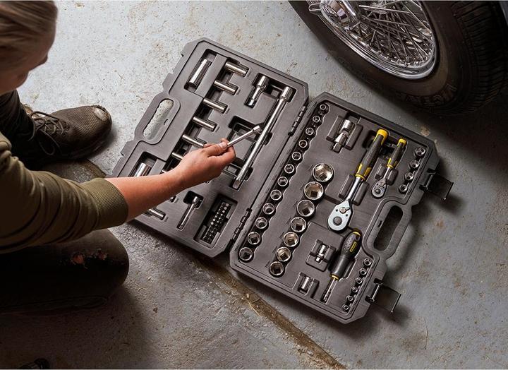 Actual product image Stanley Socket set, 72-piece, 1/2 inch, 1/4 inch, square, type socket and ratchet (21 mm)