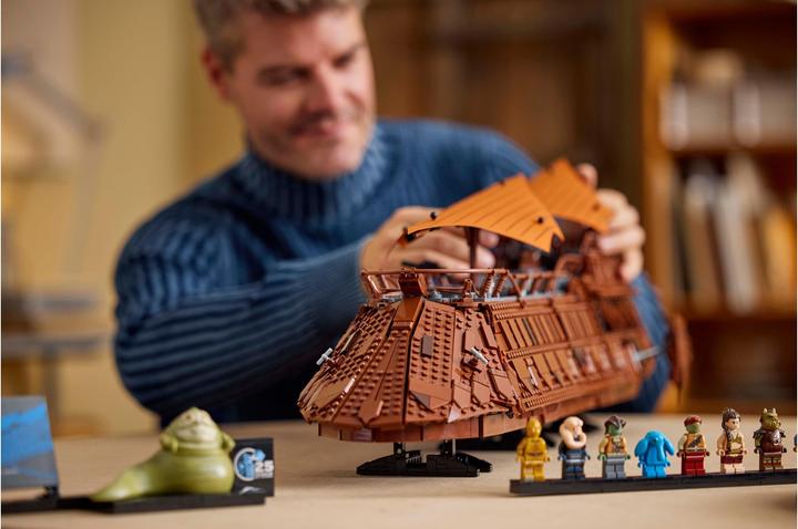 Actual product image LEGO Jabba's sailing barge (75397, LEGO Rare Sets, LEGO Star Wars)