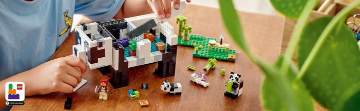 Actual product image LEGO The Panda House (21245, LEGO Minecraft)