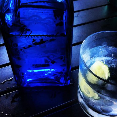 Produktbild Bluecoat Gin Bluecoat American Dry Gin (1 x 70 cl)