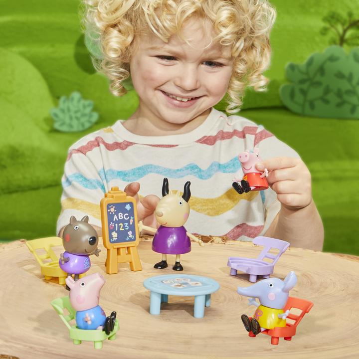 Actual product image Peppa Pig Peppa's Playgroup Playset, Medium