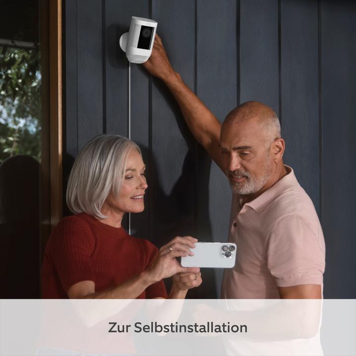 Actual product image Ring Spotlight Cam Pro (1920 x 1080 Pixels)