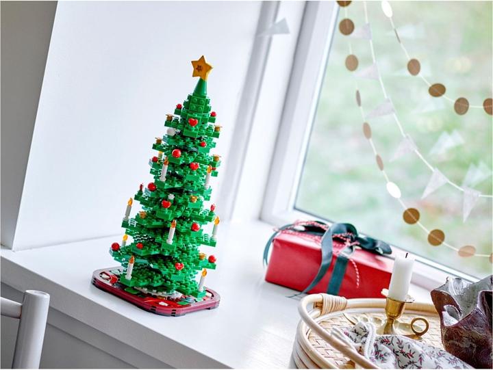 Produktbild LEGO Seasonal Weihnachtsbaum (40573, LEGO Seltene Sets, LEGO Iconic)