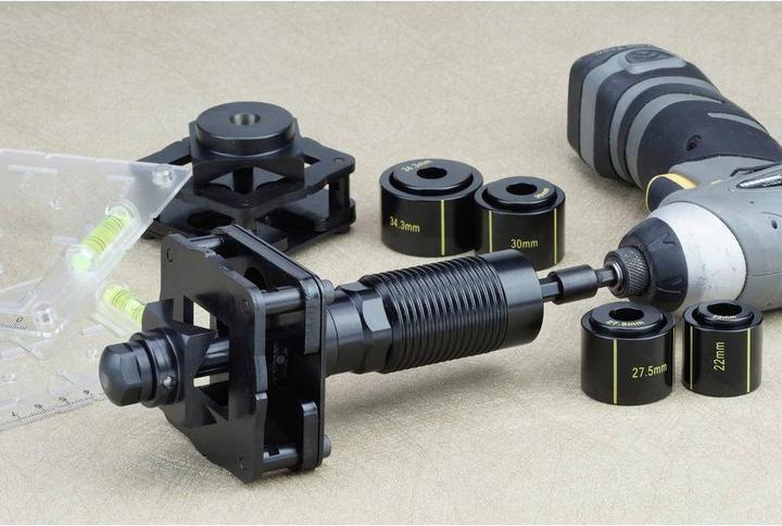 Actual product image Toolcraft TO-9610284 Stanzeinsätze Stanzformen: Ø22-34,3mm (Rundes Loch), Quadr