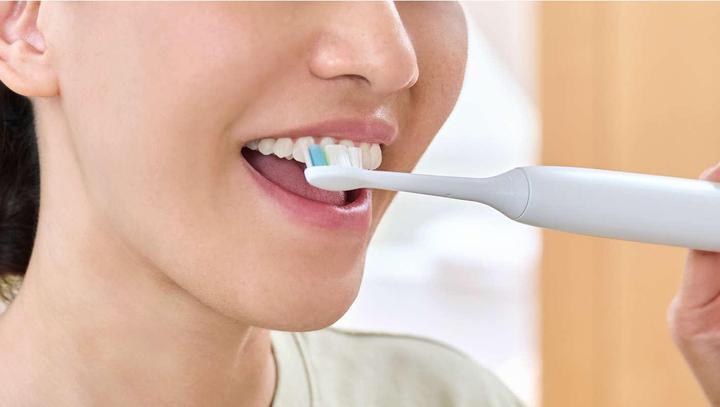 Actual product image Philips Sonicare W2 Optimal White (2 x)