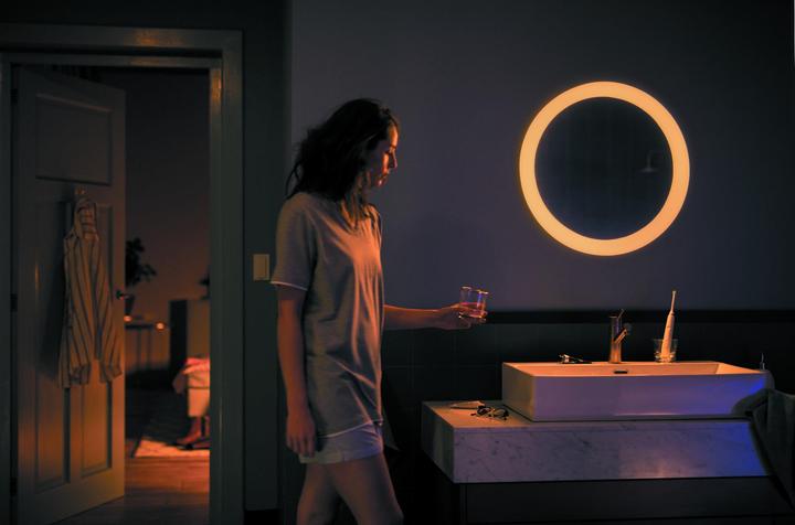 Produktbild Philips Hue Adore Basis (2400 lm)