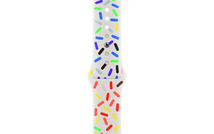 Image du produit Apple Pride Edition Sport Band S/M (45 mm, Fluoroélastomère)
