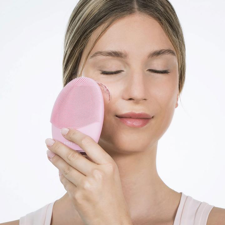Actual product image Foreo Serum (30 ml)