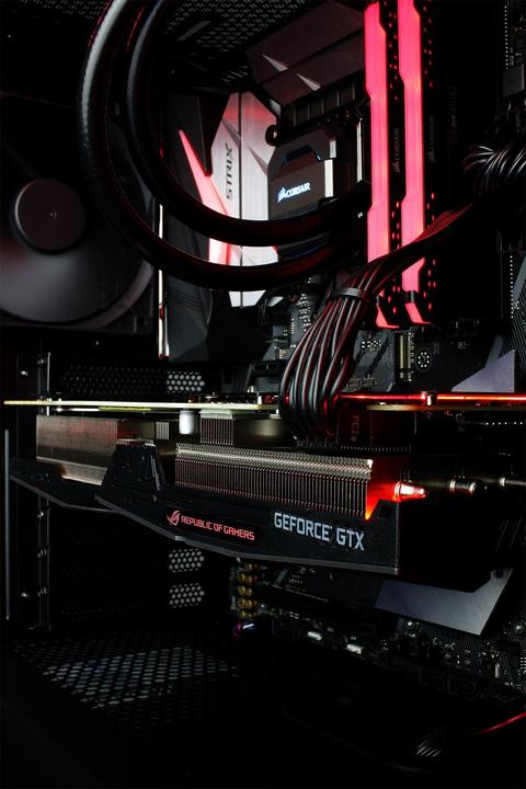 Image du produit Mifcom SAVAGE GTX 1070 Ti - Édition ZGS 2018 (Intel Core i7-8700K, 16 Go, 500 Go, GeForce GTX 1070 Ti)