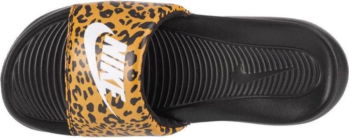 Image du produit Nike VICTORI ONE WOMEN "S PRINT CHUTNEY/WHITE-BLACK Taille : 5 (35.5)