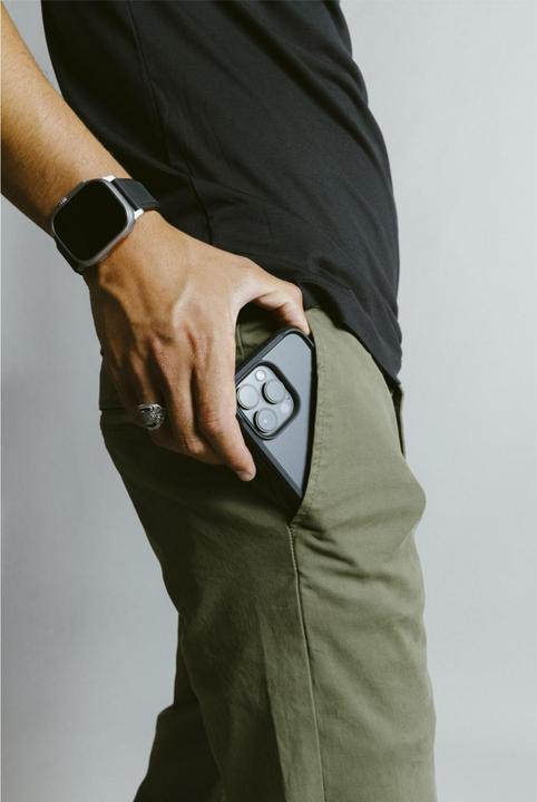 Actual product image Nomad Rugged Case (Apple iPhone 15 Pro)