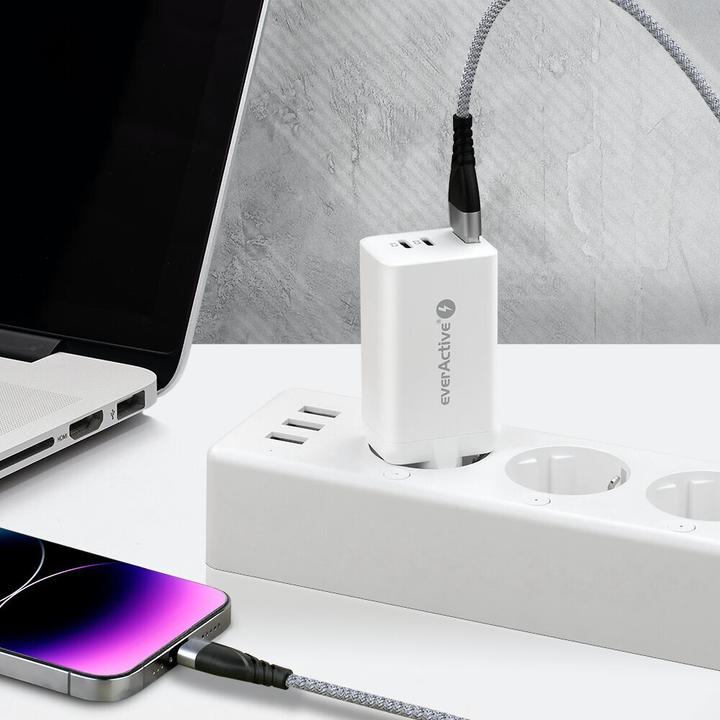 Actual product image Everactive GaN SC-650Q Mains charger with QC4+ USB socket and 2x USB-C PD PPS 65W (65 W)