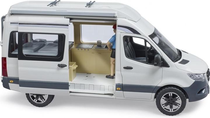 Produktbild Bruder Mercedes Benz Sprinter Camper mit Fahrer