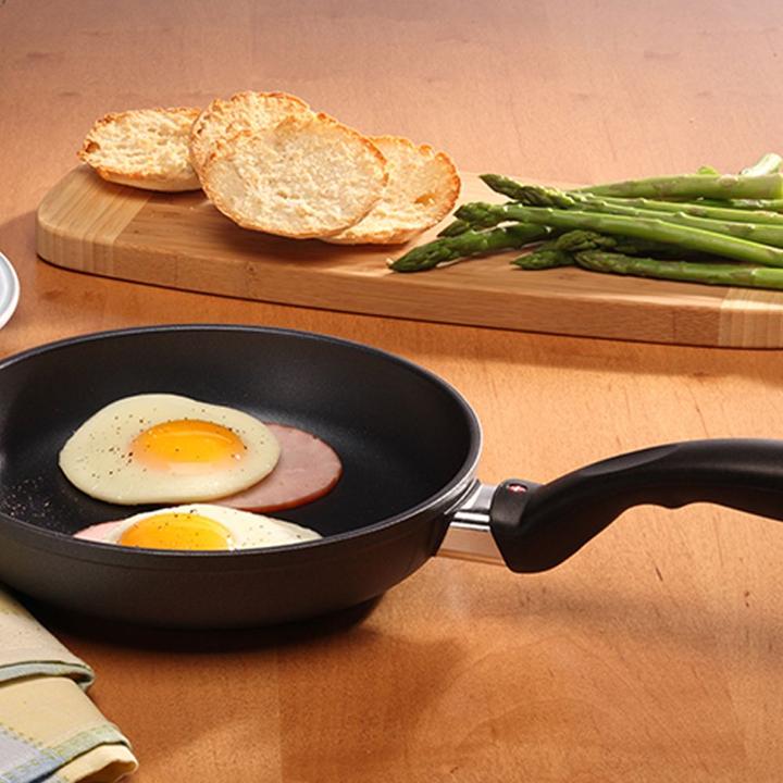 Immagine prodotto Swiss Diamond Set di padelle 2 pezzi CLASSIC XD Nero (26 cm, Padella per friggere, Alluminio pressofuso)