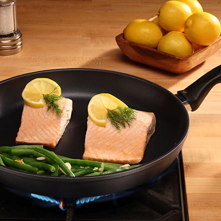 Produktbild Swiss Diamond XDClassic (32 cm, Bratpfanne, Aluminiumguss)