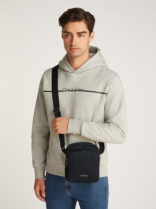 Actual product image Calvin Klein Ck Must Reporter S Mono (97% POLYURETHANE, 3% Recycled Polyester)