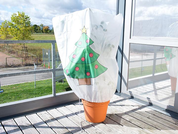 Image du produit Infactory Couverture de protection hivernale "arbre de Noël" pour les plantes