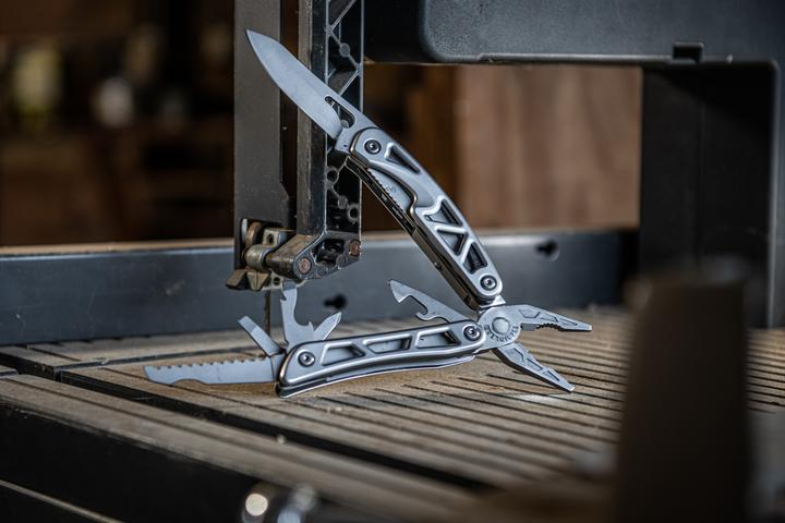 Produktbild Coast LED150 2 LED Pro Taschenmesser & Multi-Tool (11 Funktionen)