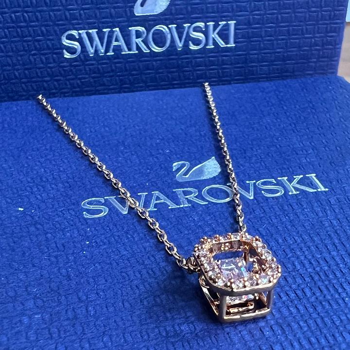 Produktbild Swarovski Kette Millenia rosè purple 5648981 (Metall mit Roségold-Legierungsschicht)