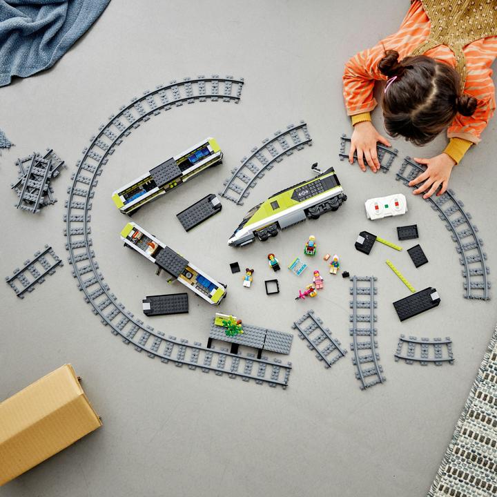 Actual product image LEGO Passenger express train (60337, LEGO City, LEGO Powered UP)
