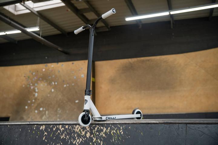 Actual product image Chilli Scooter Archie Cole