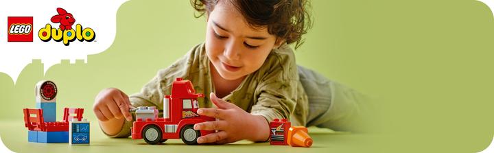 Actual product image LEGO Mack at the race (10417)