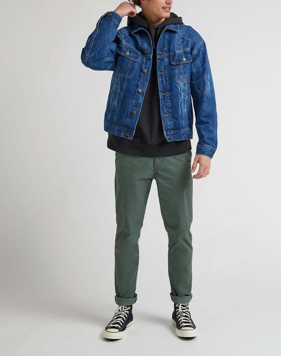 Actual product image Lee Leesures Slim Chino (32)