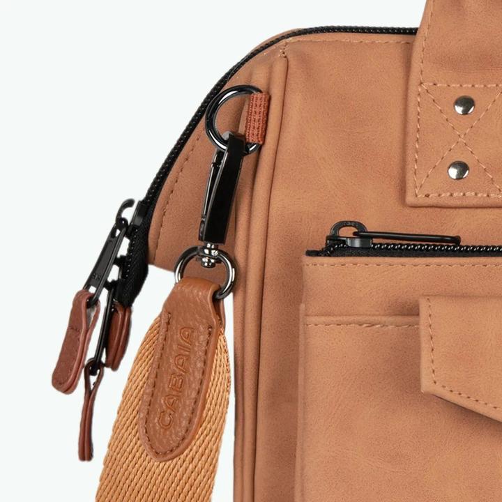 Actual product image Cabaia Moscow Crossbody